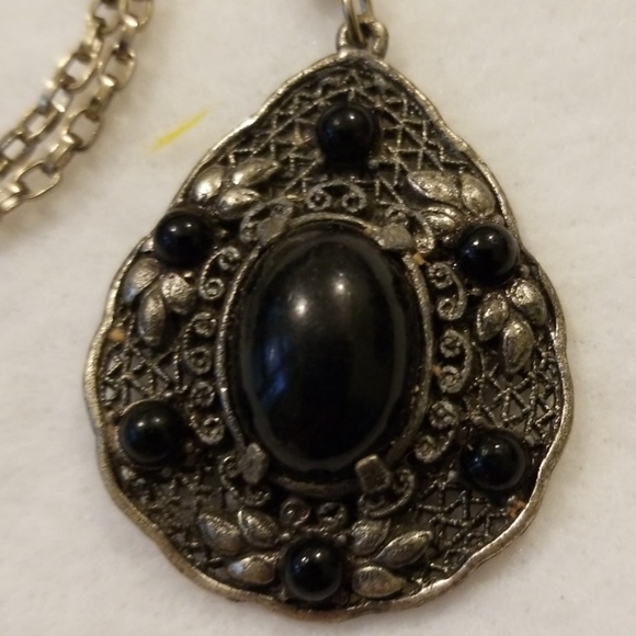 Silver Color Filigree Teardrop Costume Necklace - Picture 6 of 8